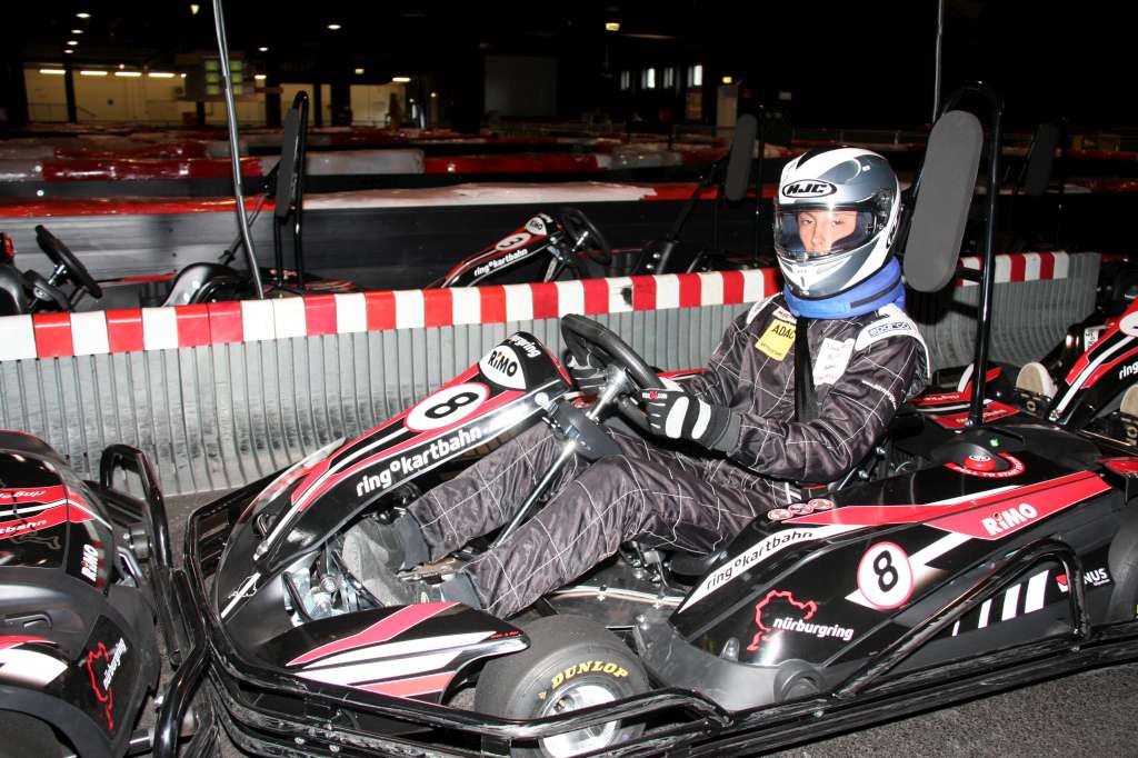 Jugend Indoor Kart Hochgeladene Bilddatei
