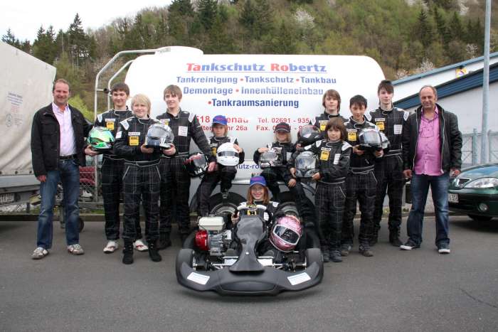 Jugend Kart Slalom Hochgeladene Bilddatei