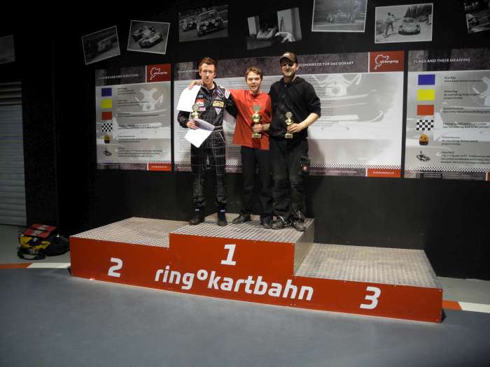 Indoor Kart 1h-Rennen Hochgeladene Bilddatei